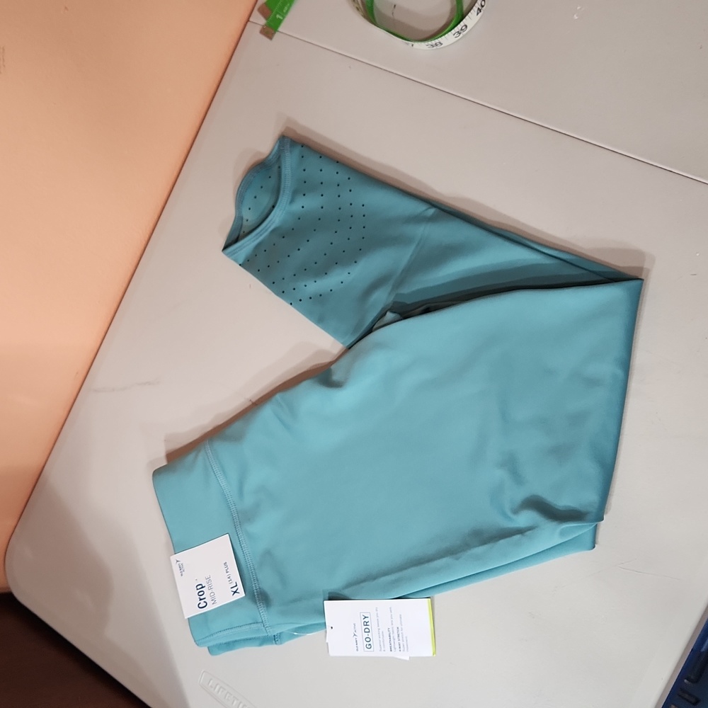 6/$30🌴NWT! Old Navy XL Plus Turquoise Cropped Leggings